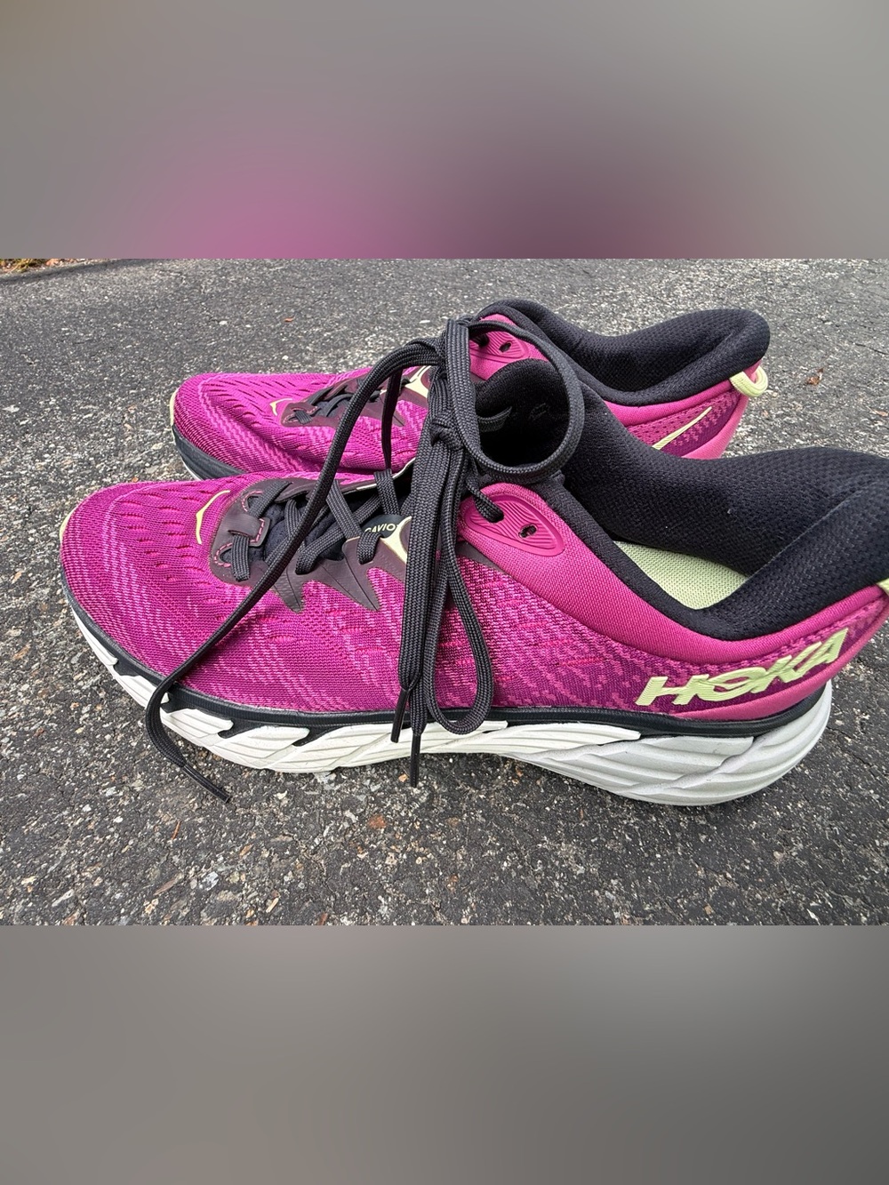 HOKA Gaviota 4 Running Shoes – Women’s Size 9.5B